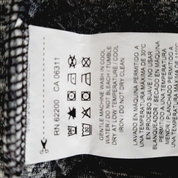 PUMA Warm Cell 1/4 Zip Mock Neck Sweatshirt Hi-Low Sz M - Picture 15 of 15